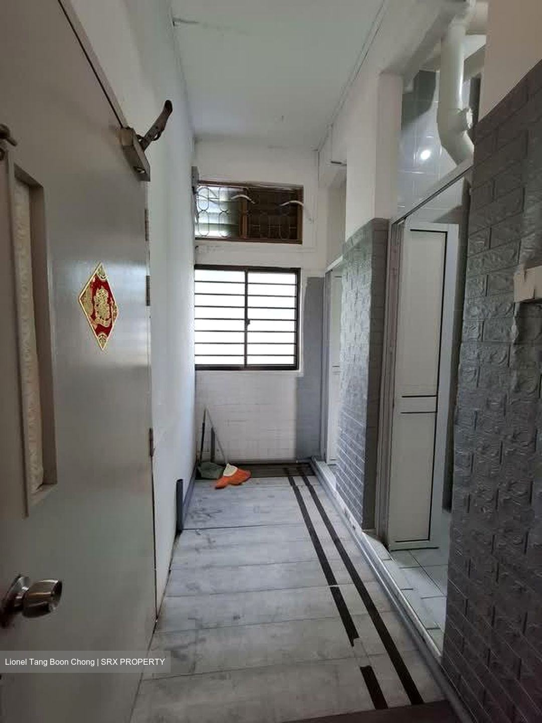 Hougang Avenue 1 (D19), Shop House #581731861